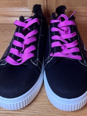 New Women's Sz 11.5 Flat Bottom Sneaker Classic Casual Comfortable UK 9.5 EUR 42